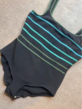Gabar Women's One-Piece Swimsuit Sz 24 Black/Green (1009)